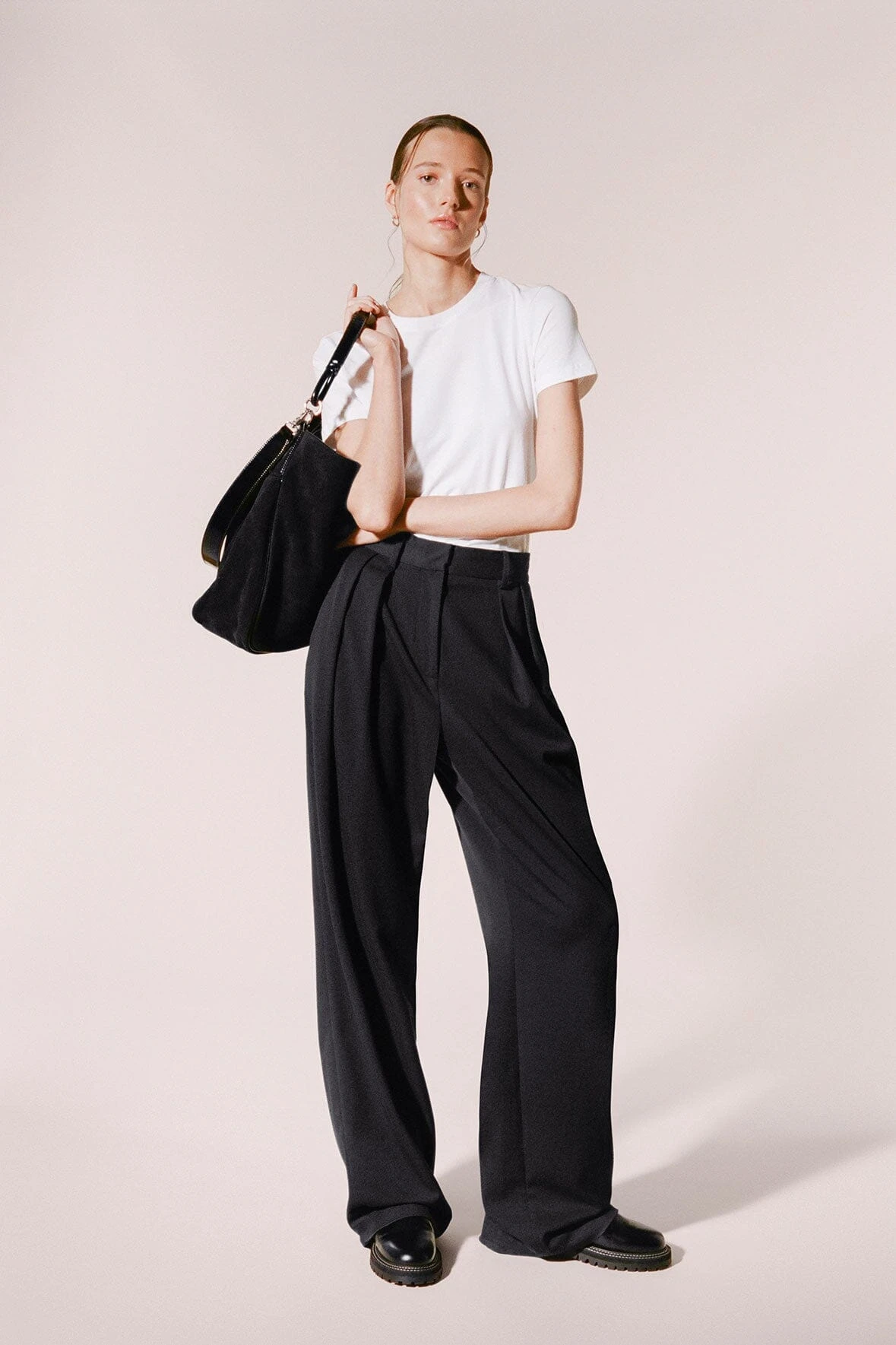 PERRY BAG | BLACK SUEDE PERRY BAG | BLACK SUEDE -Staud Store 000002170005 edit WEB