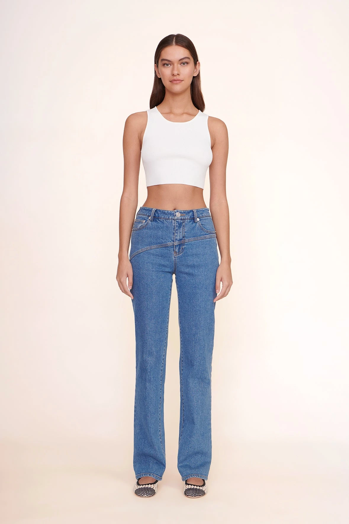 NOLAN PANT | MEDIUM WASH NOLAN PANT | MEDIUM WASH -Staud Store 454 2807 WHT 445 6264 MEDW 00203 web 1