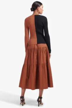 SEA SKIRT | TAN -Staud Store Cargo Sweater Tan Black Sea Skirt Tan 00942 web f5ade2aa 24fc 4ac1 95a9 a33d57ca9aed