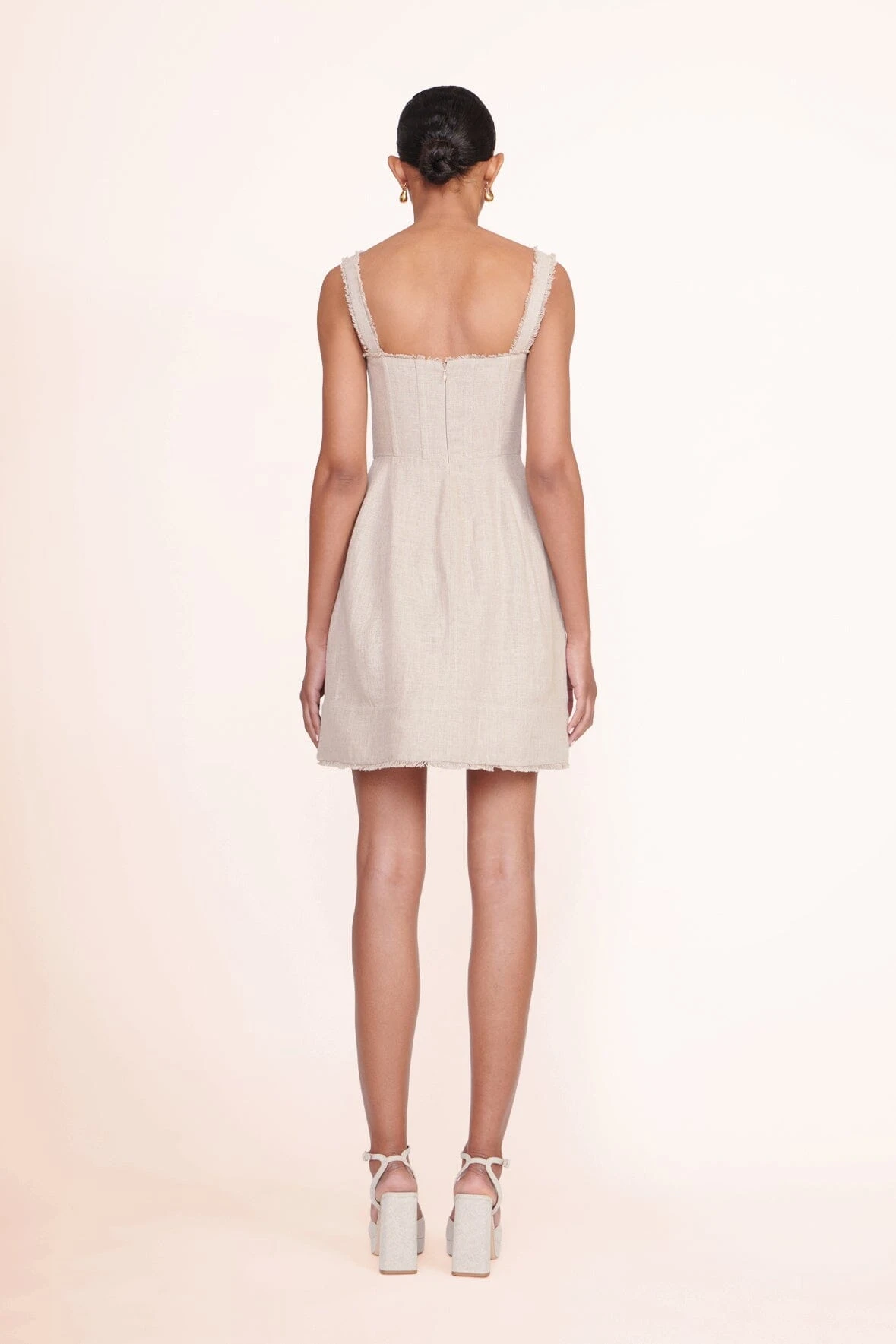 SOLANGE PLATFORM | NATURAL LINEN SOLANGE PLATFORM | NATURAL LINEN -Staud Store Mini Sutton Dress Natural 00508 web 1