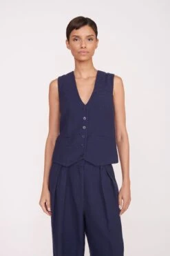 LUISA PANT | NAVY SUITING 5 LUISA PANT | NAVY SUITING -Staud Store Pre Fall 021 00651 web 1