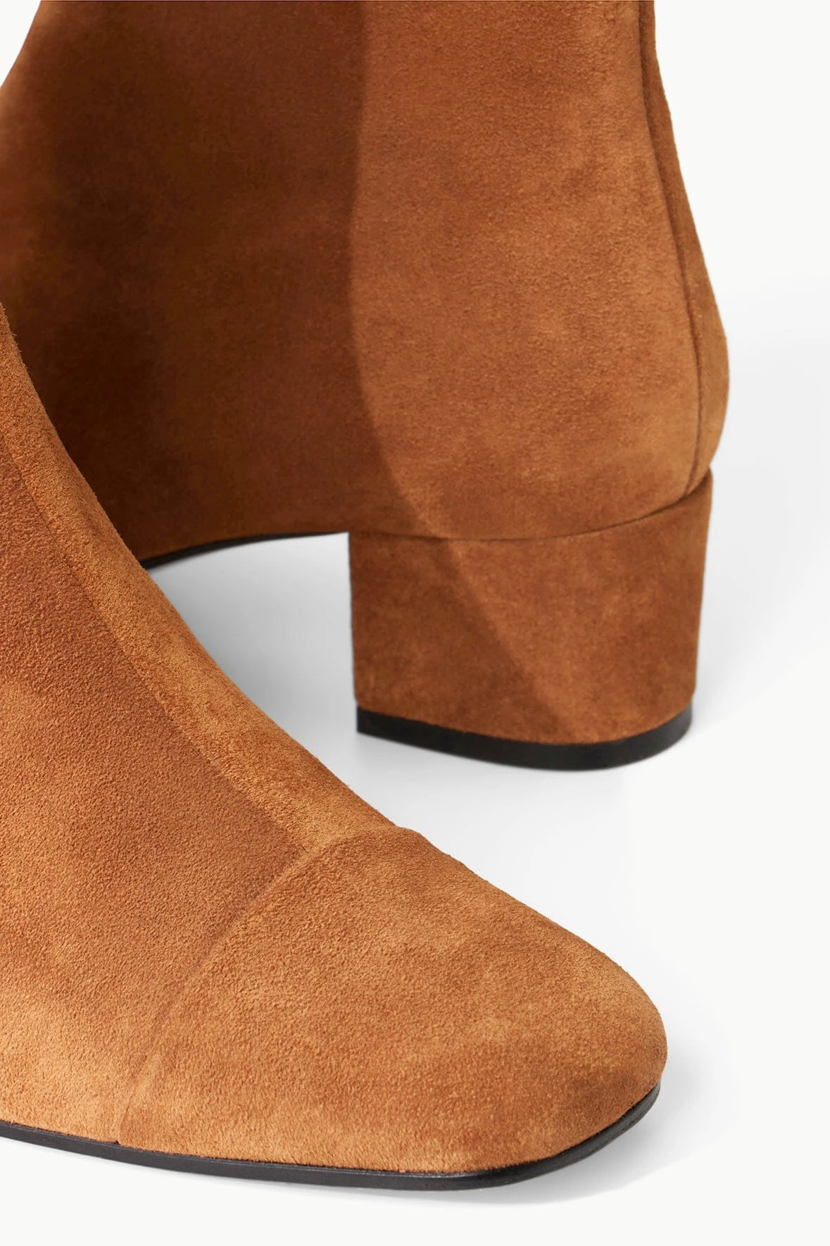 AIMEE SHORT BOOT | TAN SUEDE AIMEE SHORT BOOT | TAN SUEDE -Staud Store STAUD AIMEE SHORT BOOT TAN FALL 22 ECOM 5