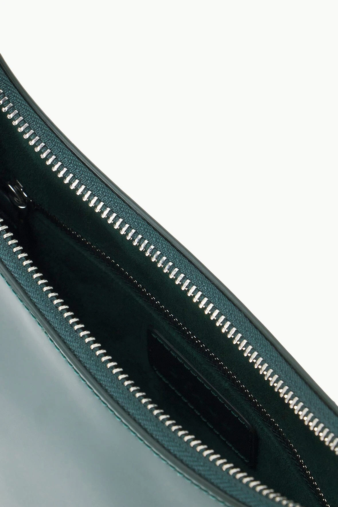 ALEC BAG | PINE POLISHED ALEC BAG | PINE POLISHED -Staud Store STAUD ALEC BAG PINE FALL 23 ECOM 3