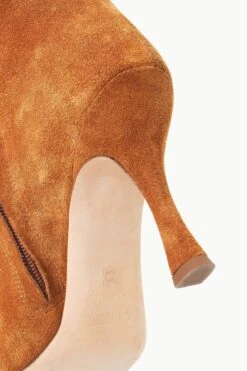CAMI OVER THE KNEE BOOT | TAN SUEDE 7 CAMI OVER THE KNEE BOOT | TAN SUEDE -Staud Store STAUD CAMIOTK BOOT TAN FALL 23 ECOM 4