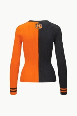 THE STAUD NFL CARGO SWEATER | CINCINNATI BENGALS 7 THE STAUD NFL CARGO SWEATER | CINCINNATI BENGALS -Staud Store STAUD CARGOSWEATERXNFL SWEATER CINCINNATIBENGALS FANATICS 23 ECOM 2