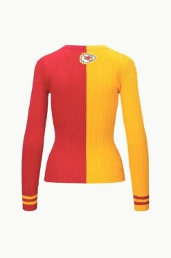THE STAUD NFL CARGO SWEATER | KANSAS CITY CHIEFS -Staud Store STAUD CARGOSWEATERXNFL SWEATER KANSASCITYCHIEFS FANATICS 23 ECOM 2
