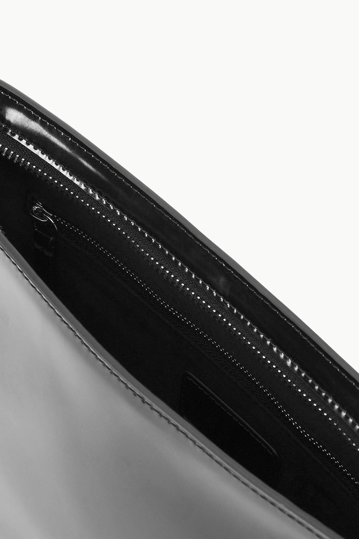 COLT SHOULDER BAG | BLACK POLISHED COLT SHOULDER BAG | BLACK POLISHED -Staud Store STAUD COLT SHOULDERBAG BLACK FALL 23 ECOM 3 50525f5e 7660 4552 b45a 4c8b4747e7f2