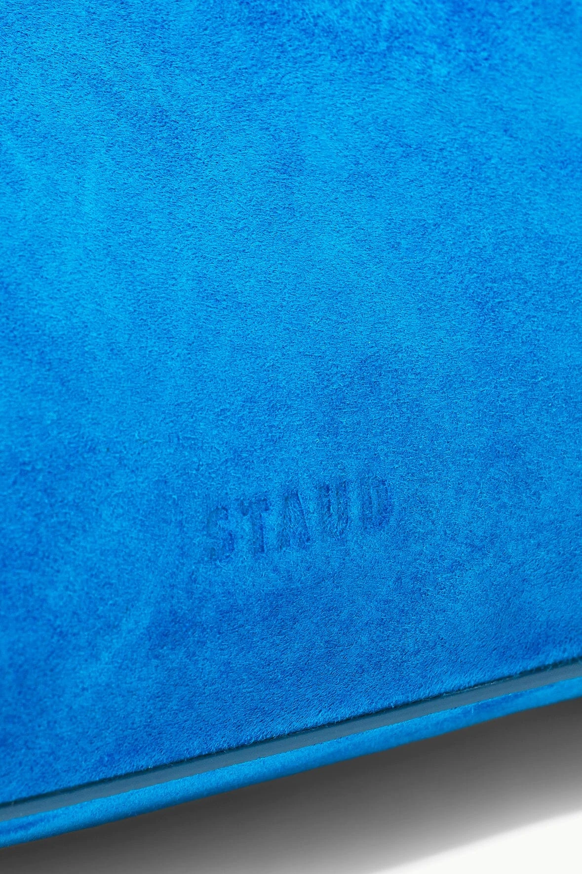 LENNON SHOULDER BAG | DIRECTOR BLUE SUEDE LENNON SHOULDER BAG | DIRECTOR BLUE SUEDE -Staud Store STAUD LENNON SHOULDERBAG DIRECTORBLUE FALL 23 ECOM 4 50fd4e21 62b3 4feb b42e c1cafcf62179