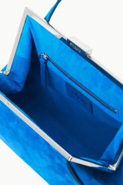 LENNON SHOULDER BAG | DIRECTOR BLUE SUEDE 5 LENNON SHOULDER BAG | DIRECTOR BLUE SUEDE -Staud Store STAUD LENNON SHOULDERBAG DIRECTORBLUE FALL 23 ECOM 5 6995870d e967 4f9e a5c0 476e5ff9494f