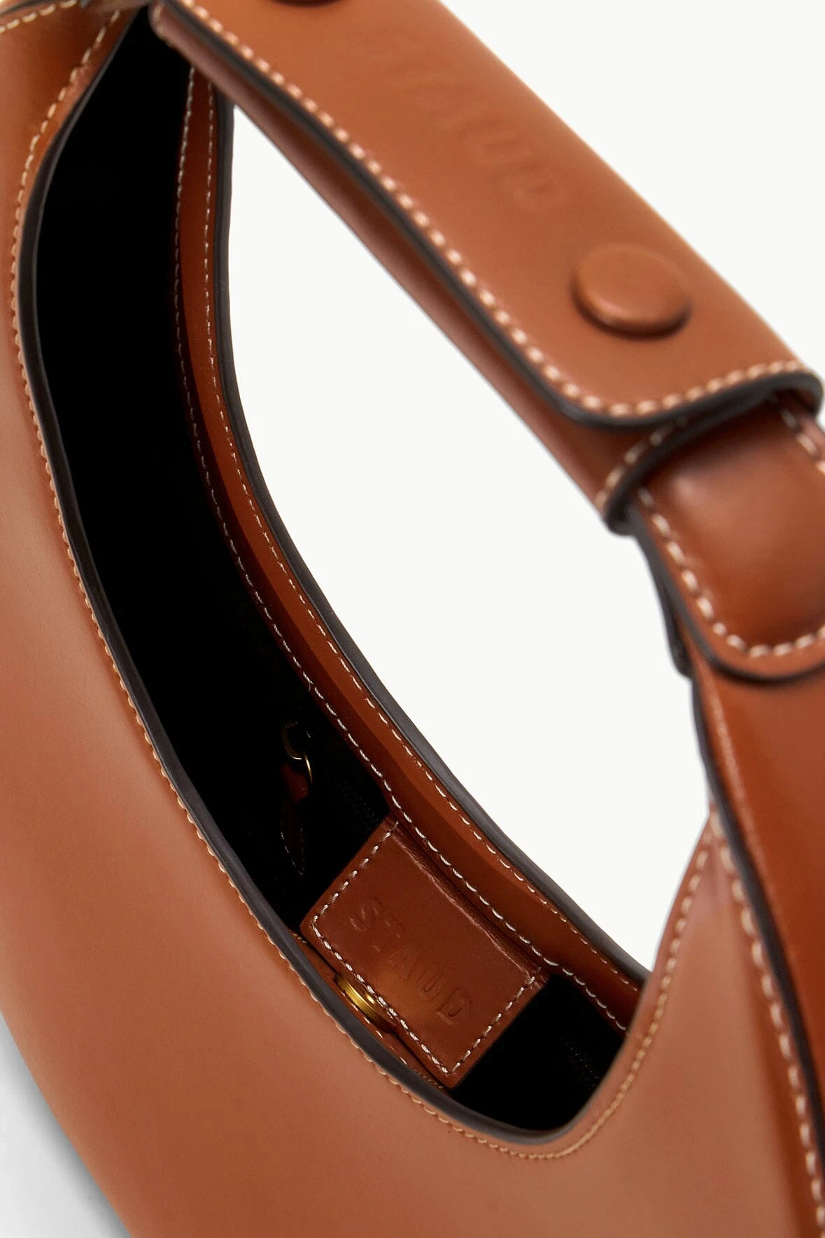 MOON BAG | SADDLE MOON BAG | SADDLE -Staud Store STAUD MOONTOTE BAG TAN HOLIDAY 22 ECOM 3