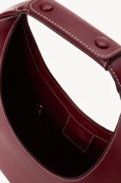 MOON BAG | RASPBERRY 8 MOON BAG | RASPBERRY -Staud Store STAUD MOON BAG BORDEAUX HOLIDAY 22 ECOM 4