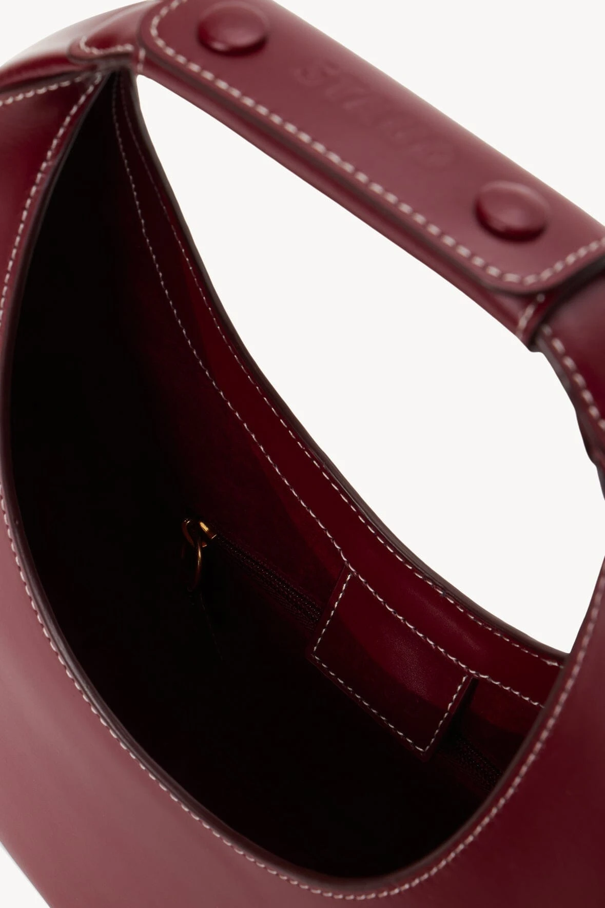 MOON BAG | RASPBERRY MOON BAG | RASPBERRY -Staud Store STAUD MOON BAG BORDEAUX HOLIDAY 22 ECOM 4