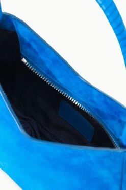 VALERIE SHOULDER BAG | DIRECTOR BLUE SUEDE 8 VALERIE SHOULDER BAG | DIRECTOR BLUE SUEDE -Staud Store STAUD VALERIE SHOULDERBAG DIRECTORBLUE FALL 23 ECOM 3