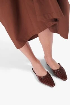 GINA MULE | BROWN CROC EMBOSSED 5 GINA MULE | BROWN CROC EMBOSSED -Staud Store Sunday Skirt Bark02357 web 1b36f71c 4f35 4a61 9abe db69ce0ebb52