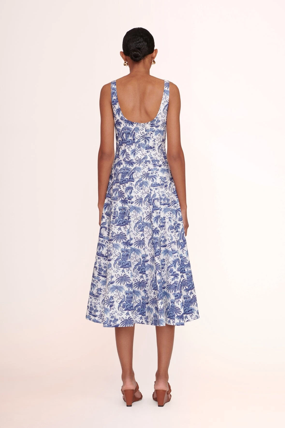 FRANKIE WEDGE | TAN FRANKIE WEDGE | TAN -Staud Store Wells dress blue toile 00585 web
