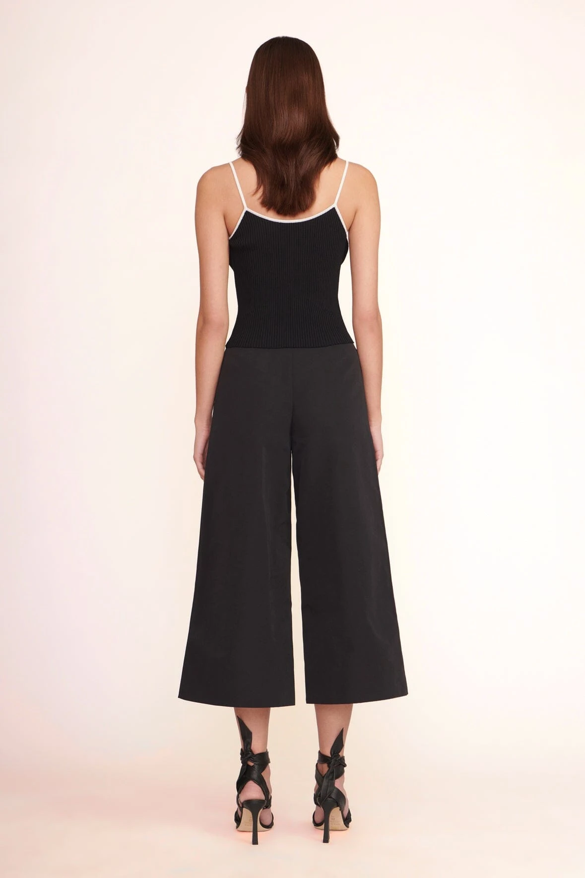 SOLEIL TOP | BLACK WHITE SOLEIL TOP | BLACK WHITE -Staud Store cropped oak pant black 3 f4659ce4 d88f 4c12 95f5 6b70f567d855