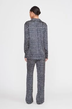 MARTHA TUNIC | NAVY GEOSCAPE DOG CHECK 5 MARTHA TUNIC | NAVY GEOSCAPE DOG CHECK -Staud Store martha tunic navy geoscape 2 21894251 d4d4 45fd 86ce 4cb5e19e38c3