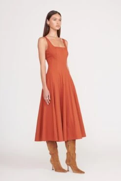WELLS DRESS | SPICE -Staud Store wells dress spice 5 web cb606a75 17f3 425f 9fd4 0faa1d408d90